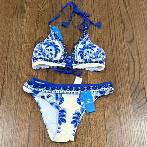 Cupshe Blue and Cream Floral Bikini